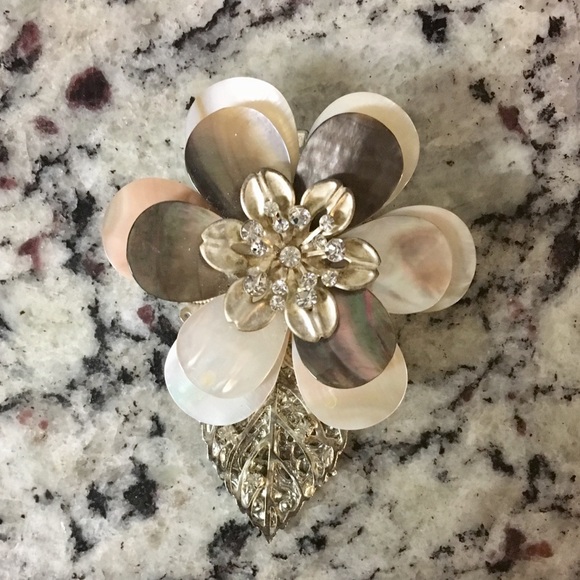 Jewelry - Lovely handmade collar necklace pendant